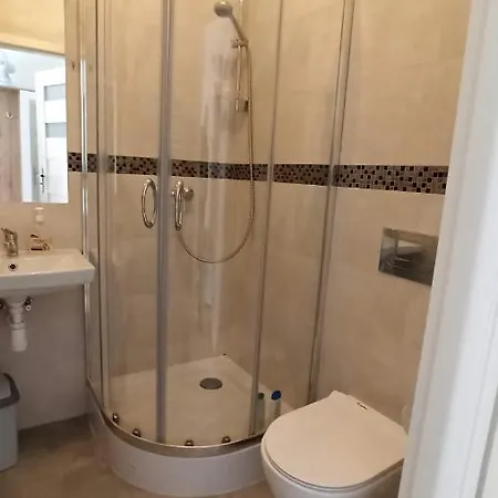 Lukas Guest * Kraków